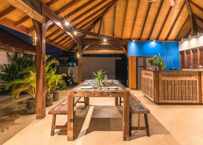 Villa Mia With Amazing Pool Lovina Beach